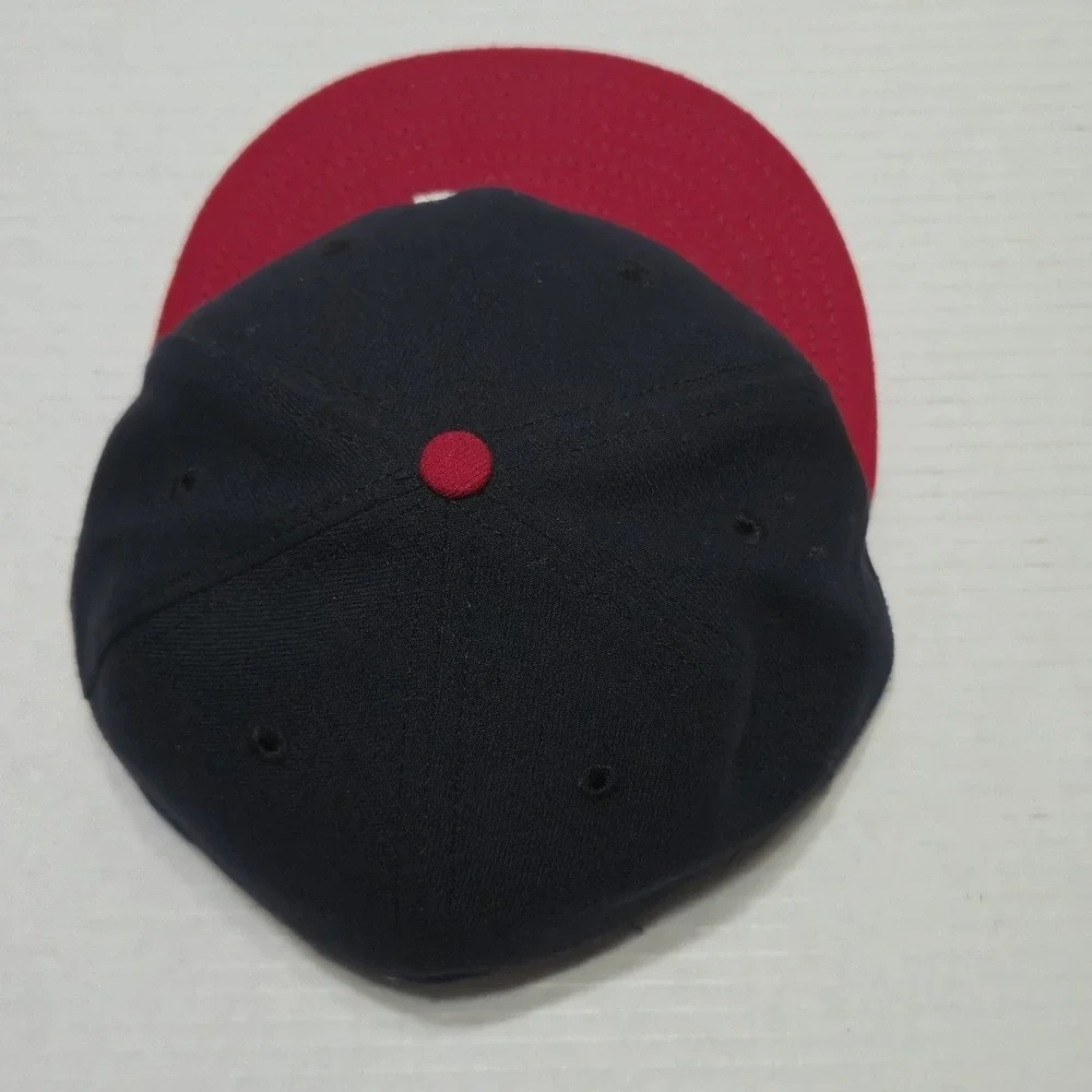 Atlanta Braves New Era 59FIFTY Low Profile Fitted Hat Navy Red Size 7 1/8 MLB